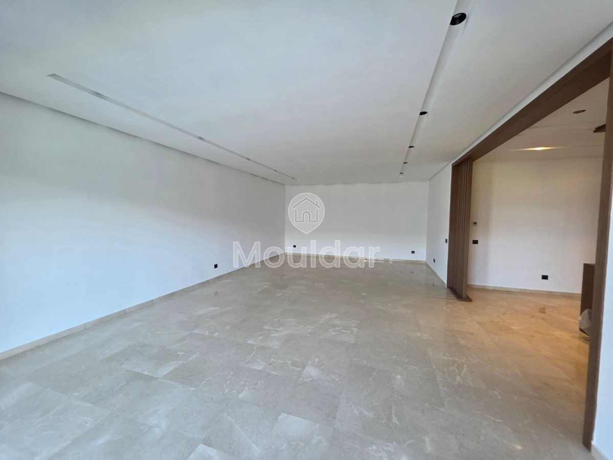 شقة للإيجار في الدار البيضاء، عين دياب - Photo 1