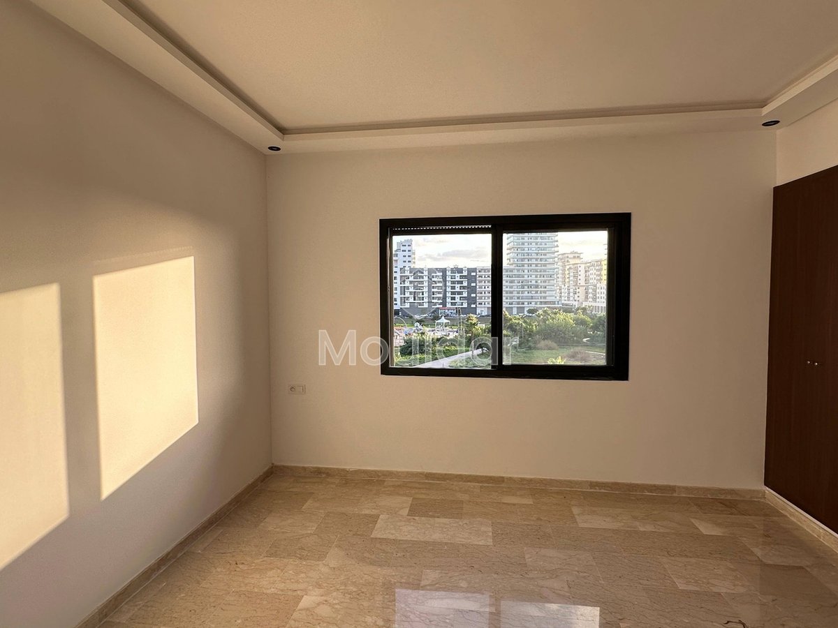 شقة للإيجار في زناتة - Photo 4