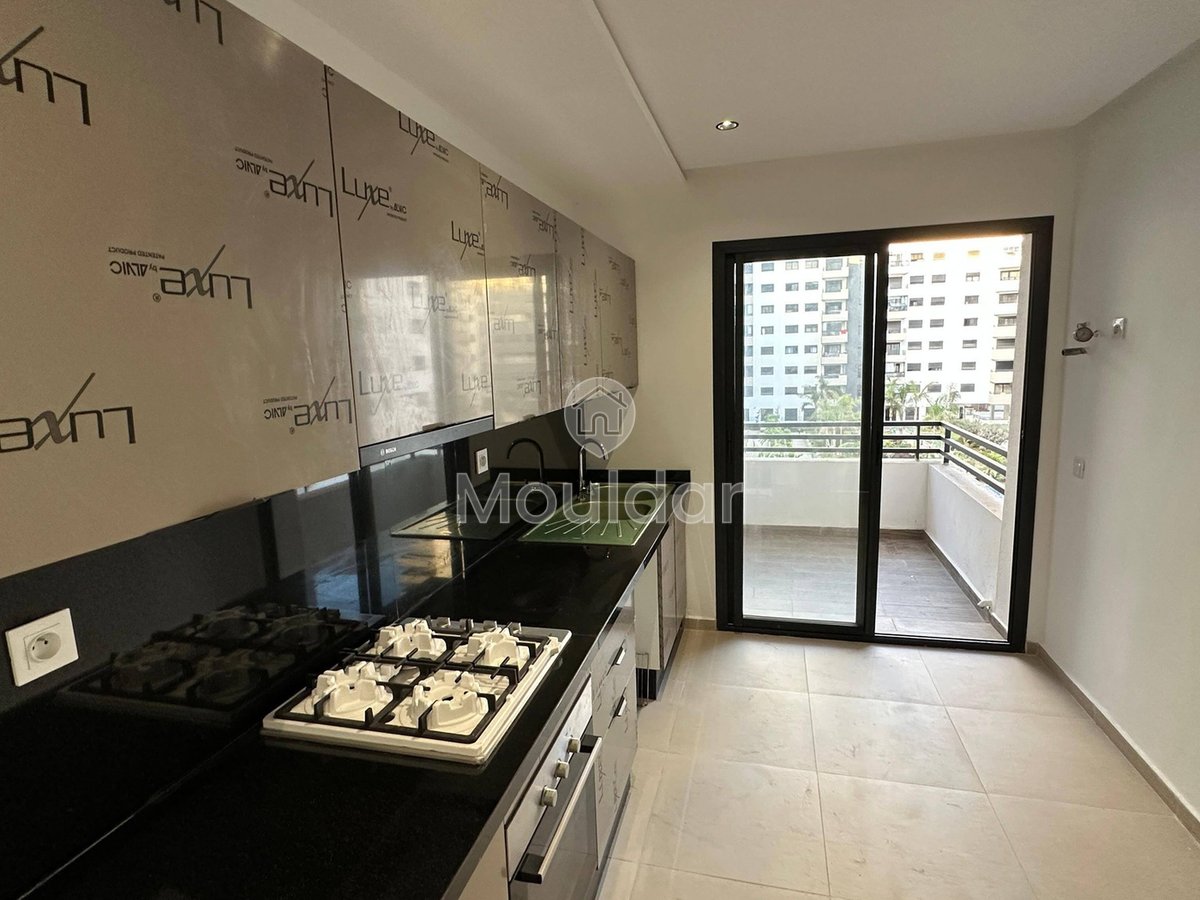 شقة للإيجار في زناتة - Photo 15