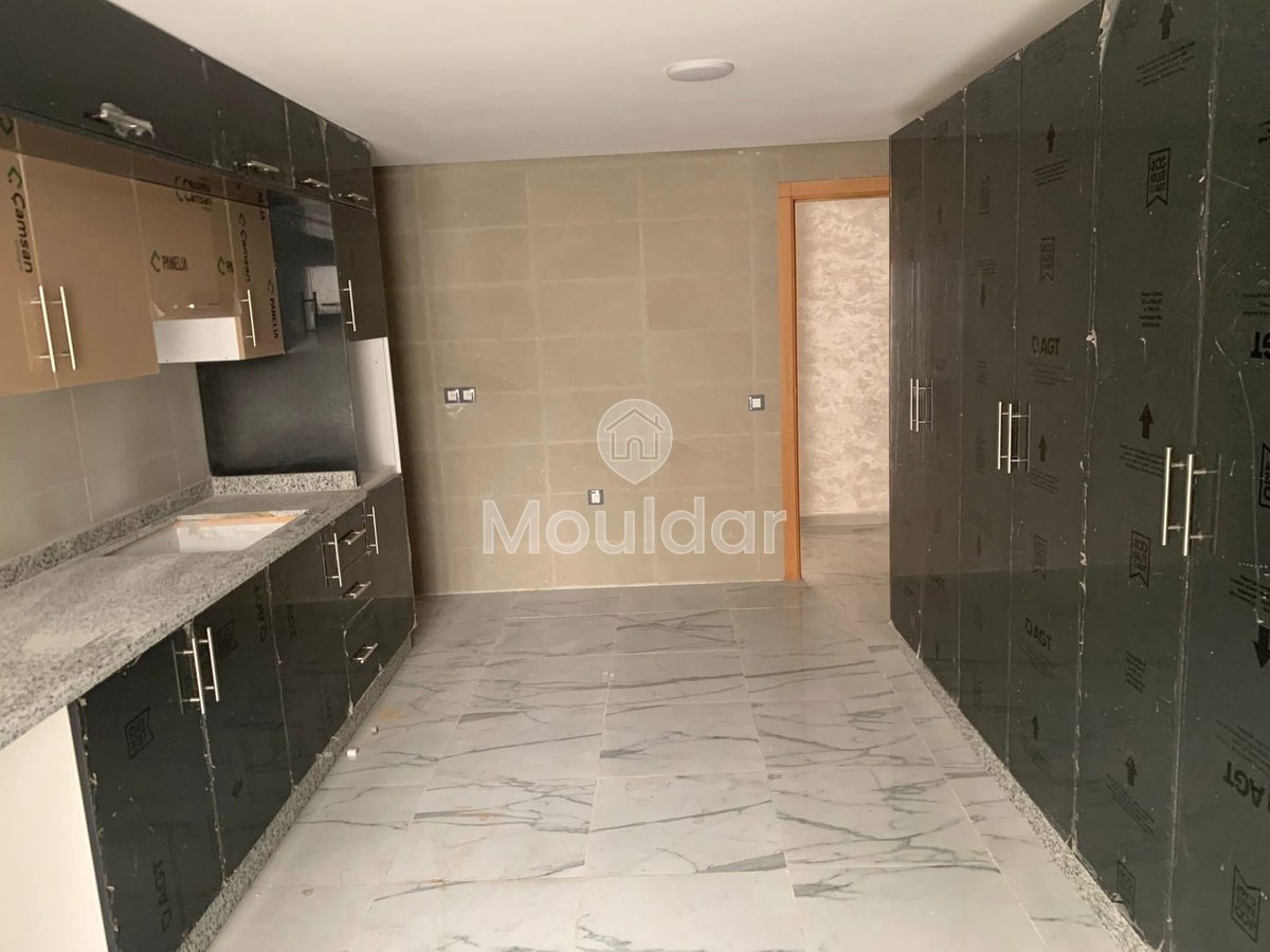 Appartement te huur in Rabat, Les Orangers - Photo 6