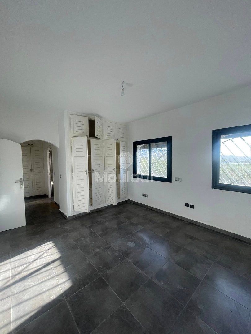 Villa for rent in Aïn Diab, Casablanca - Photo 1