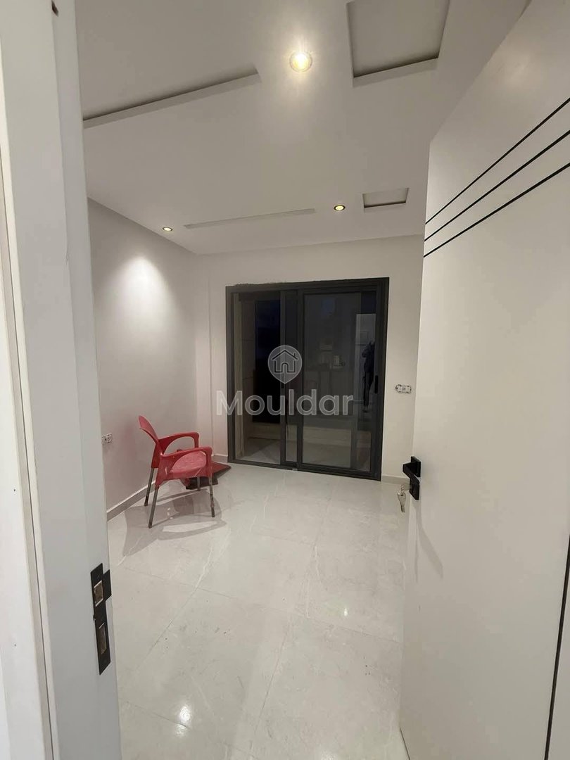 Apartment for sale in Martil, Ahrik - Photo 2