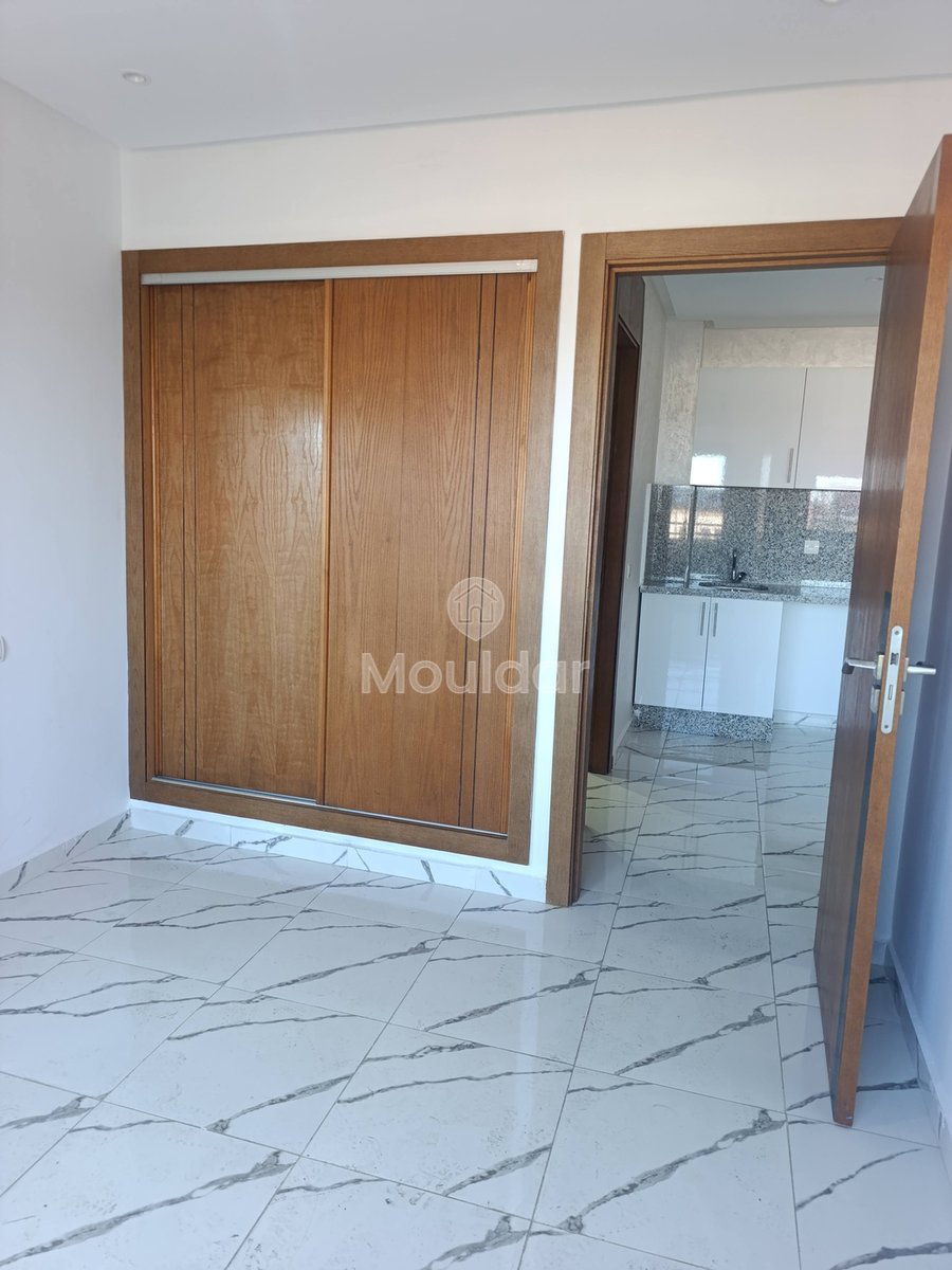 شقة للإيجار في وسط مدينة الدار البيضاء - Photo 3