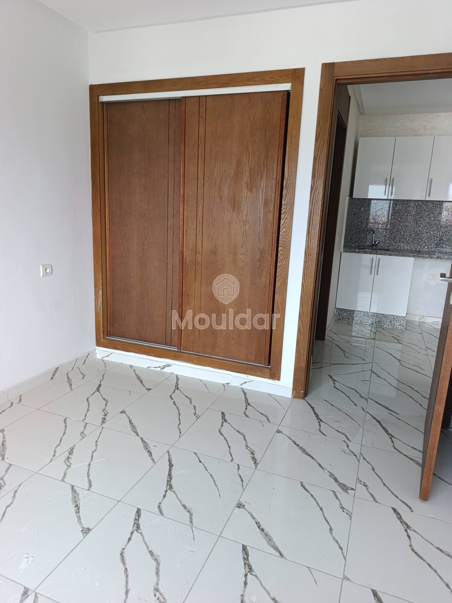 شقة للإيجار في وسط مدينة الدار البيضاء - Photo 2