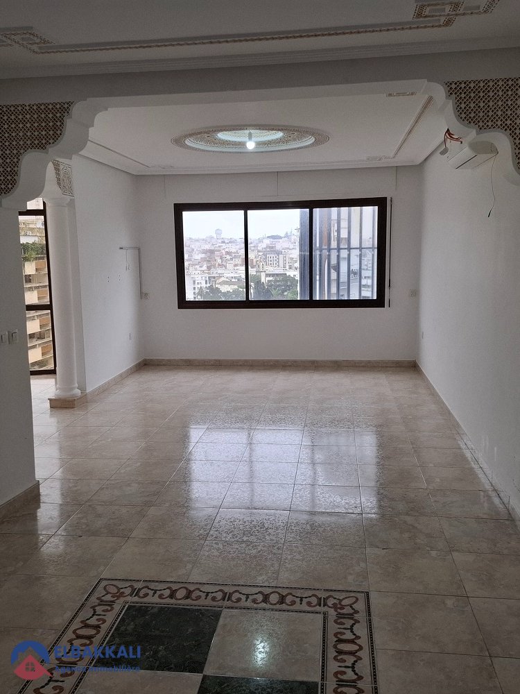 شقة كبيرة فارغة للإيجار في طنجة، إيبيرية - Photo 3