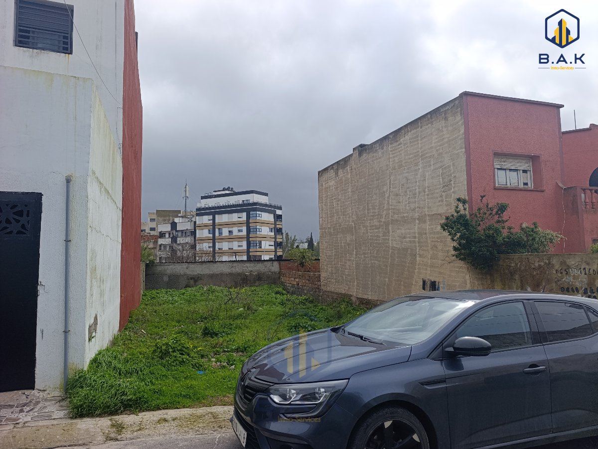 قطعة أرض فيلا للبيع في المدينة - Photo 1