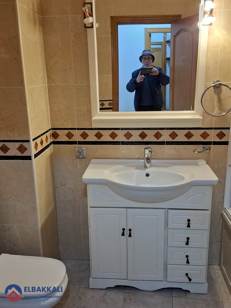 شقة كبيرة فارغة للإيجار في طنجة، إيبيرية - Photo 19