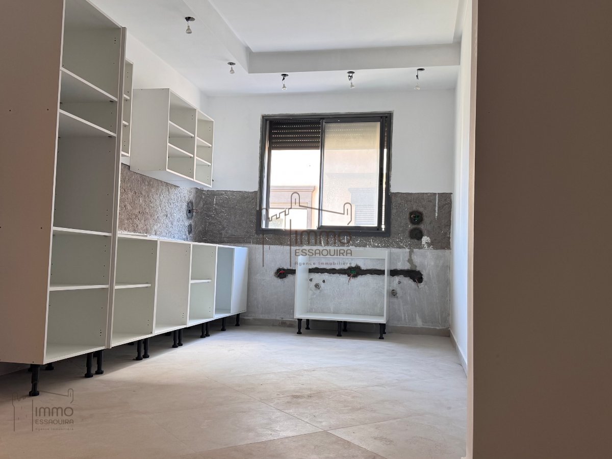 For sale apartment with terrace private access - Photo 6