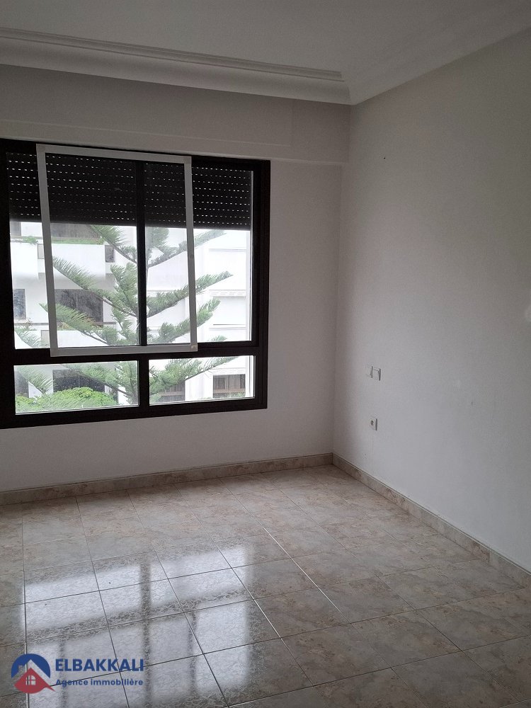 شقة كبيرة فارغة للإيجار في طنجة، إيبيرية - Photo 5