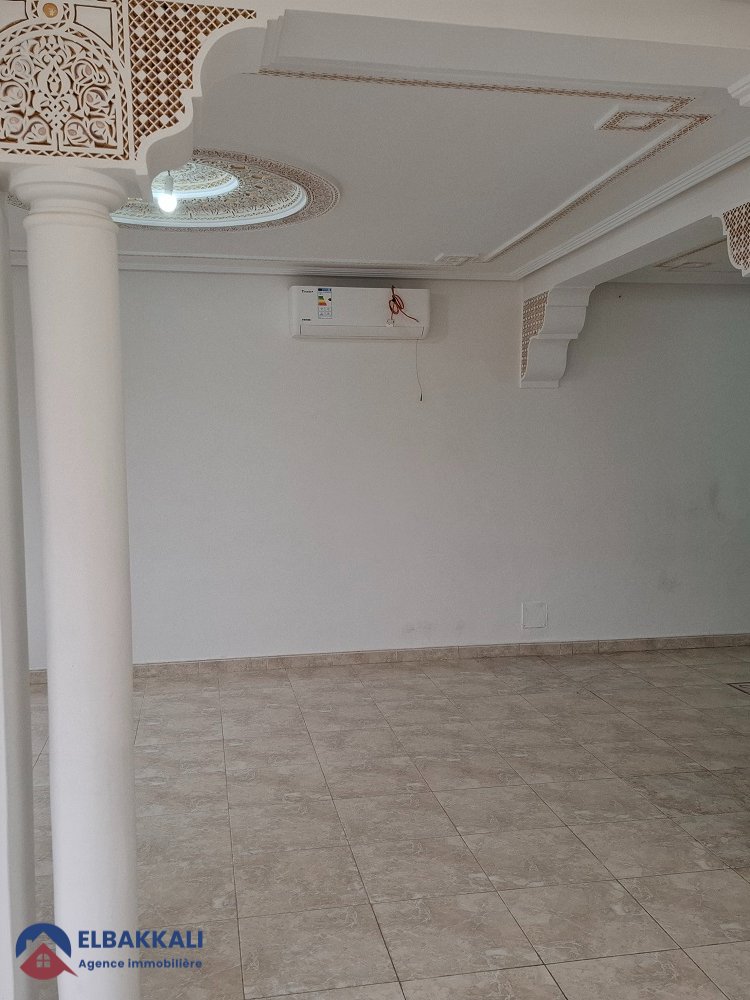 شقة كبيرة فارغة للإيجار في طنجة، إيبيرية - Photo 7