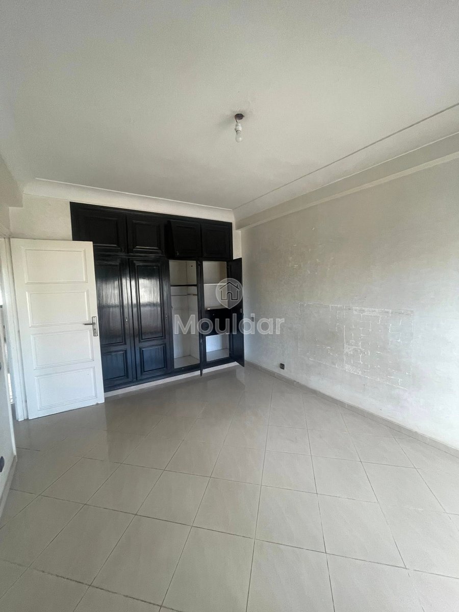 شقة للإيجار في الدار البيضاء، الأميرات - Photo 1