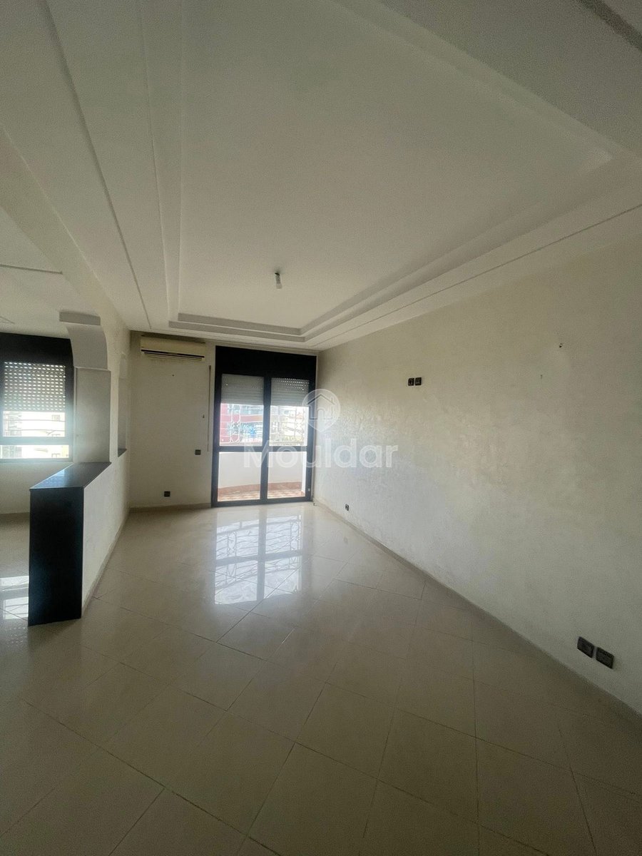 شقة للإيجار في الدار البيضاء، الأميرات - Photo 2