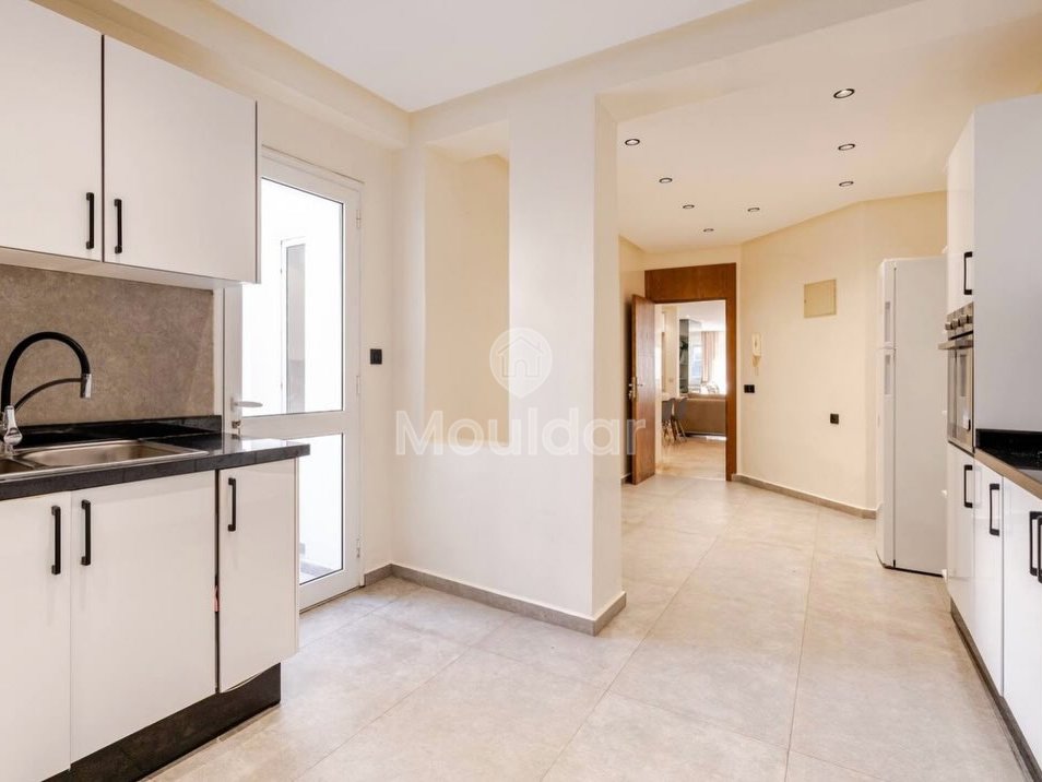 شقة للإيجار في راسين، الدار البيضاء - Photo 8