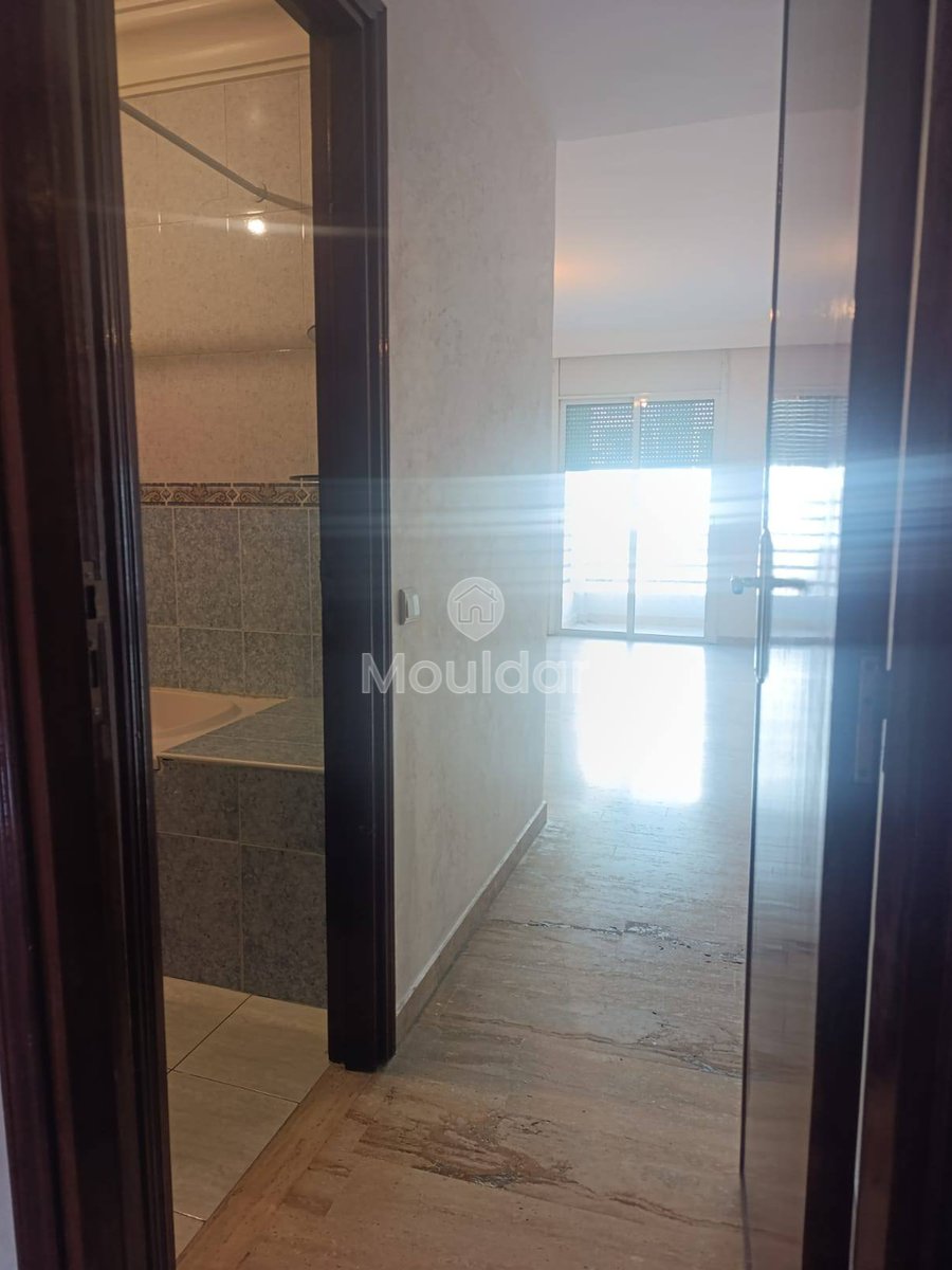 شقة للإيجار في الدار البيضاء - Photo 7