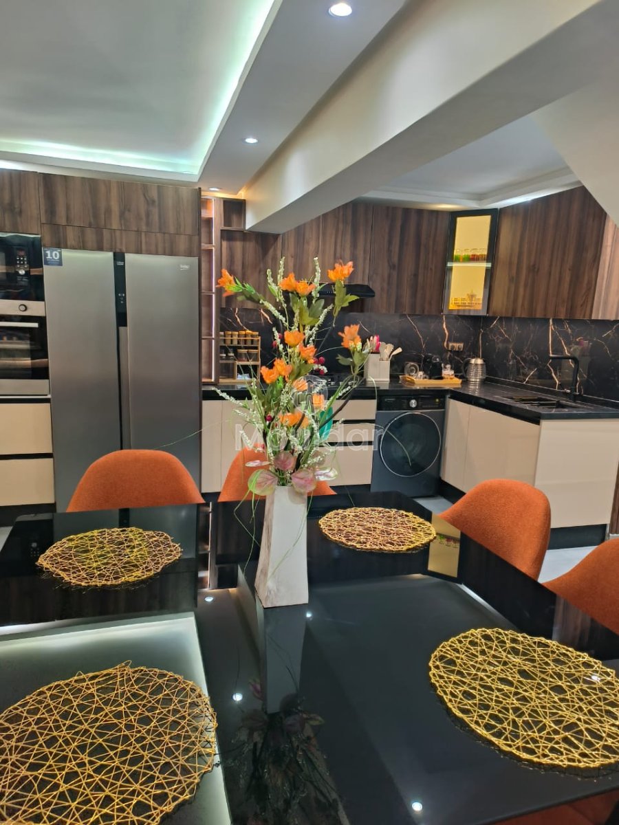 إيجار طويل الأمد - دوبليكس مفروش فاخر في فيكتور هوغو، جليز - Photo 18