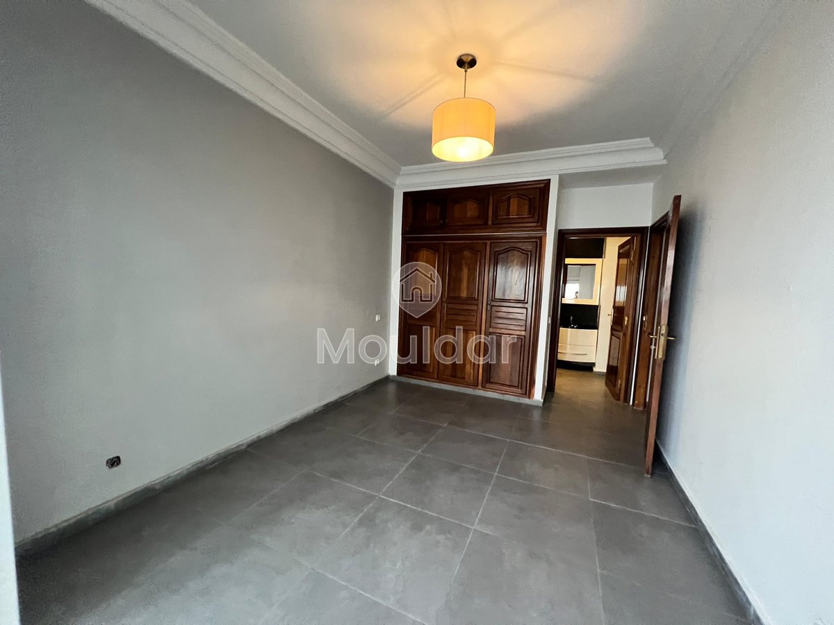 Appartement te huur in Casablanca, Gouden Driehoek - Photo 4