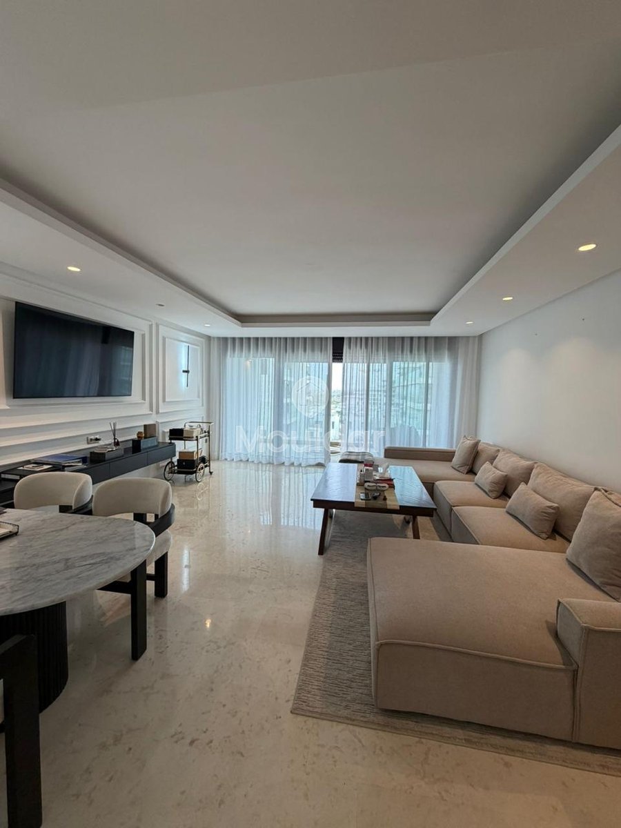 شقة للإيجار في عين دياب، الدار البيضاء - Photo 1