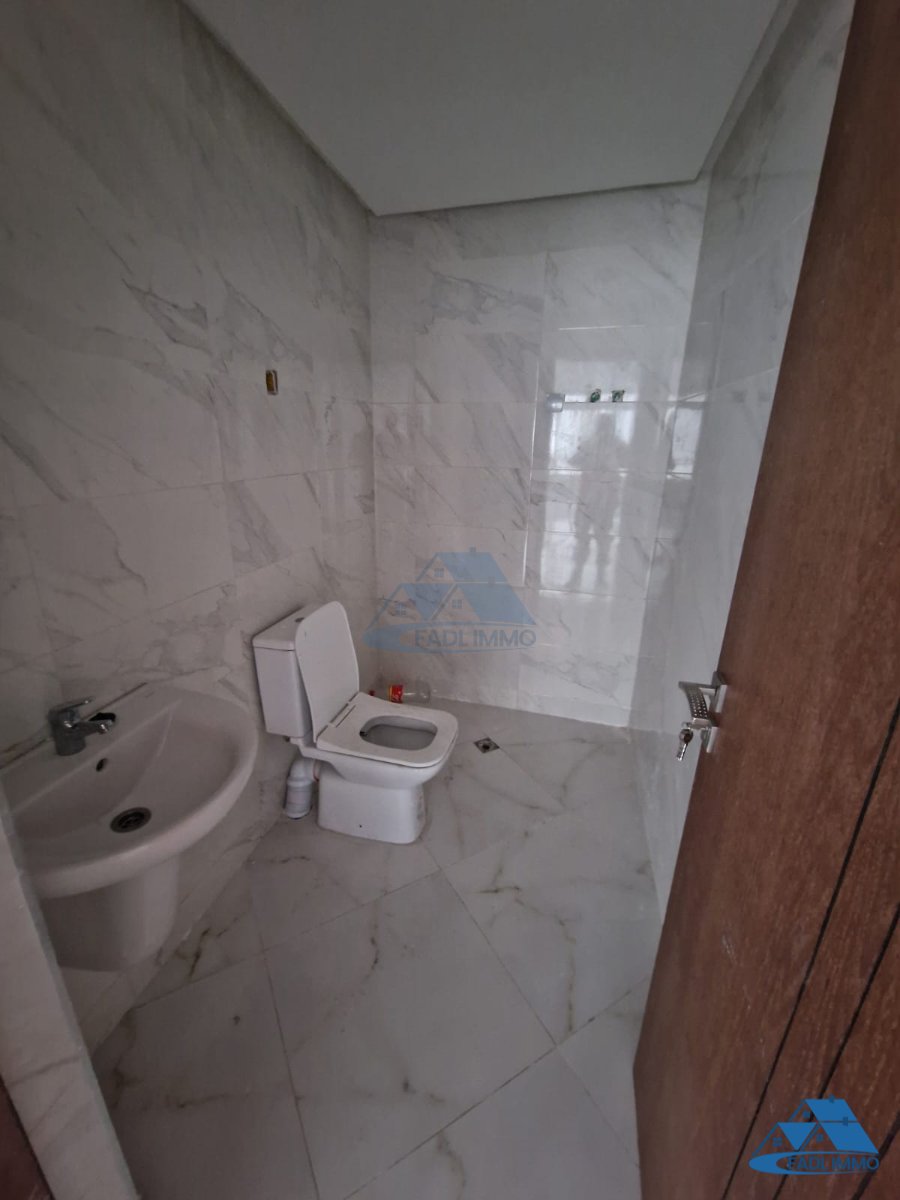 Bureau à louer façade au centre ville kénitra - Photo 2