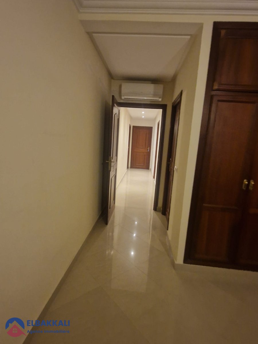 شقة للبيع في طنجة، إيبيريا - Photo 1