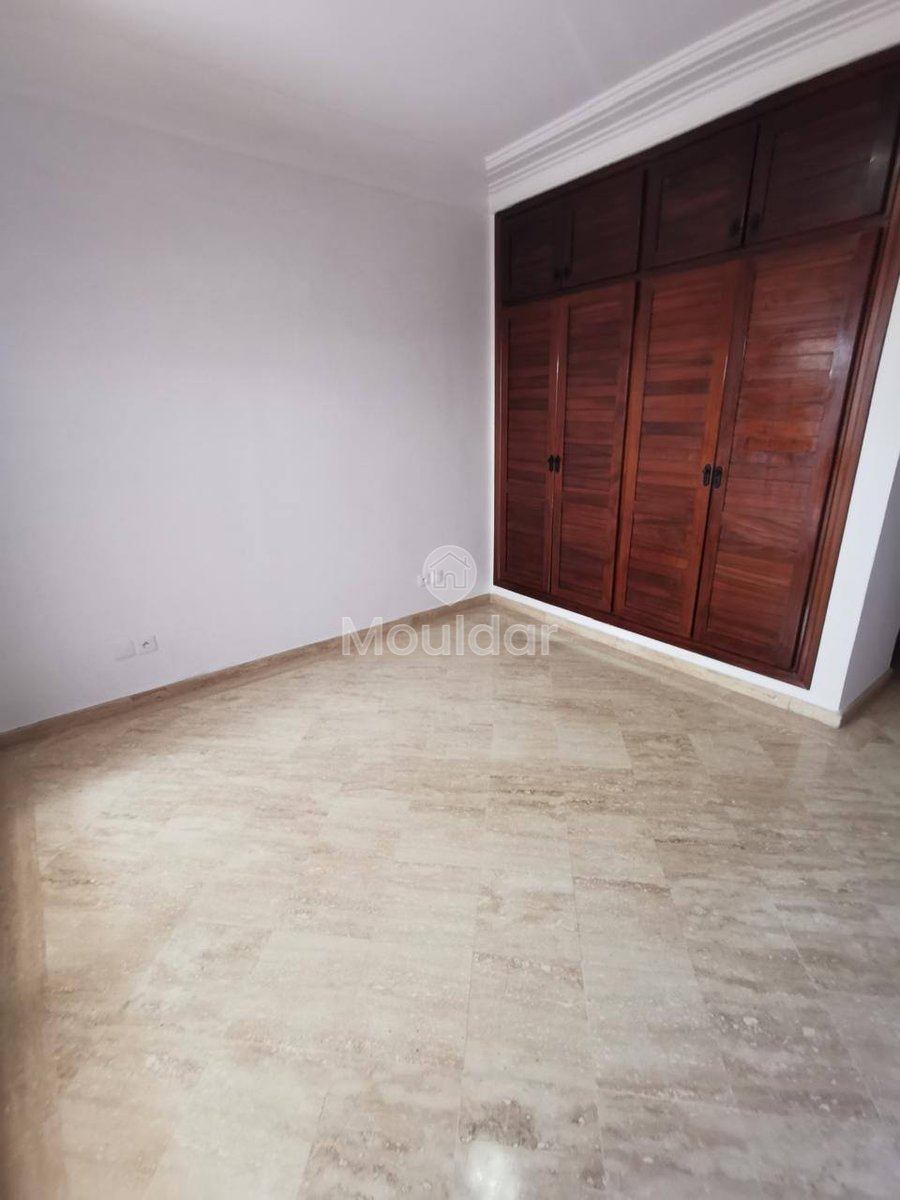 Apartment for rent in Casablanca, Maarif neighborhood - Photo 2
