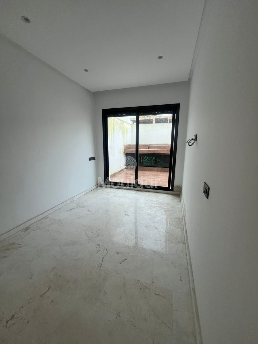 Appartement te koop in Casablanca, Hay Rajaa - Photo 2