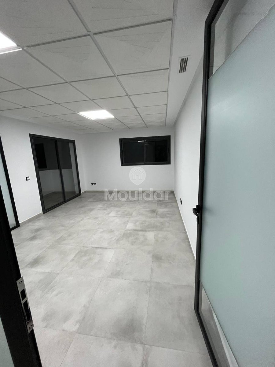 Bureau à louer à Casablanca, Roches Noires - Photo 2