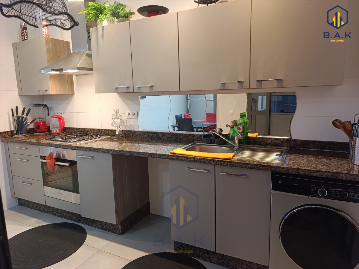 شقة للإيجار المعمورة - Photo 12