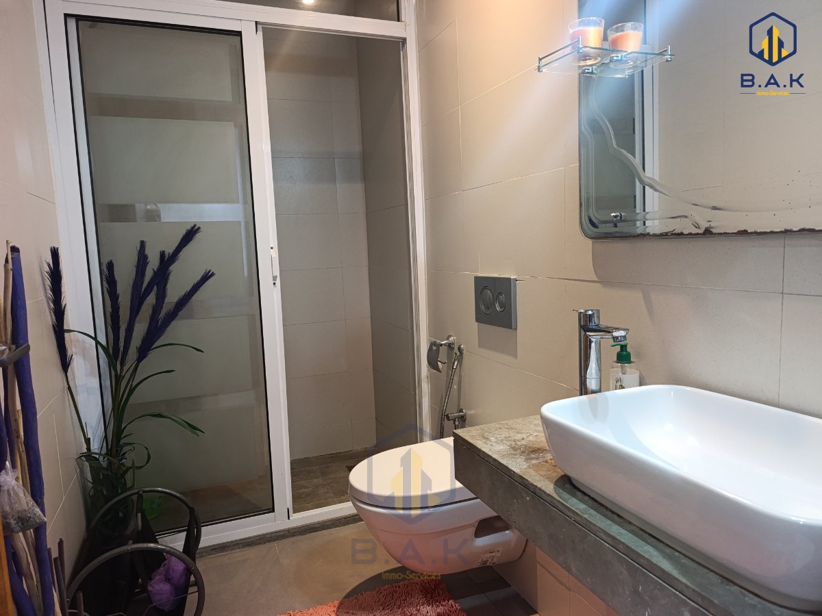 شقة للإيجار المعمورة - Photo 16